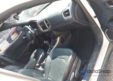 2021 Jeep Compass 80Th Anniversary 4X4 z USA, uszkodzony, nr VIN 3C4NJDEB5MT521177